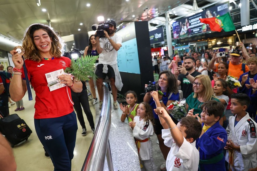 Uma multidão recebeu Patrícia Sampaio
