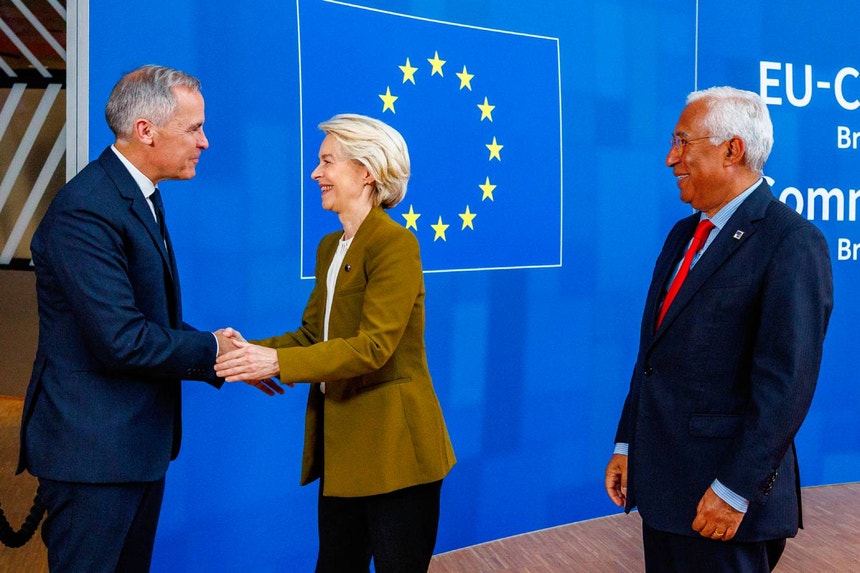 Imagem de UE dá passo atrás na aproximação ao Canadá e deixa país à porta da Europa