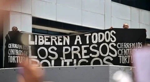 ONG exige libertação de 40 estrangeiros presos por motivos políticos na Venezuela