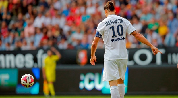 Zlatan Ibrahimovic encontra-se na concentração da Suécia
