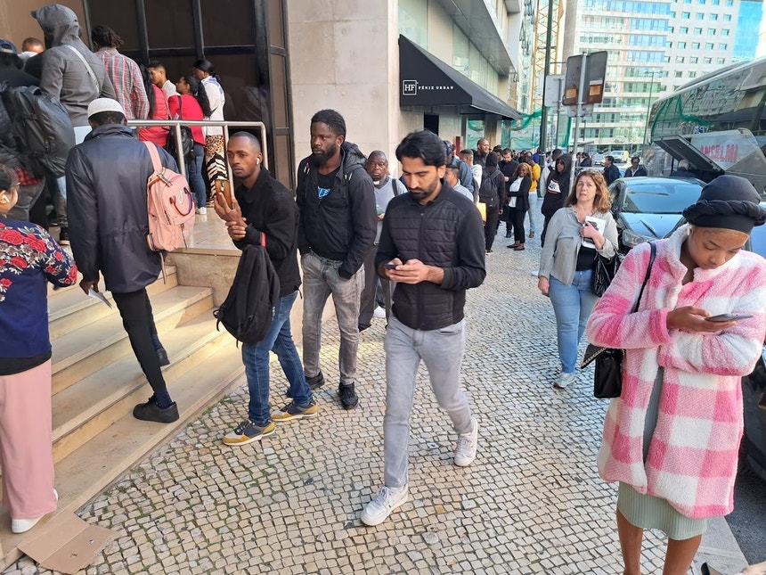 Segurança Social. Imigrantes contribuem cinco vezes mais do que recebem