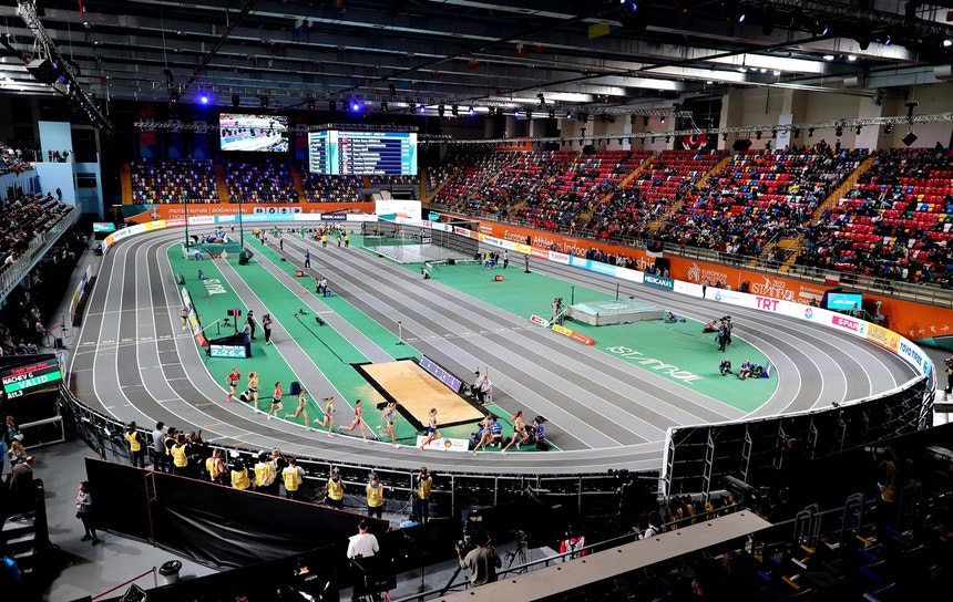 Sporting vence títulos nacionais masculino e feminino de atletismo em pista curta