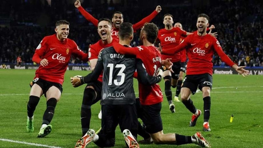 Os jogadores do Maiorca festejaram o apuramento para a final da Taça do Rei
