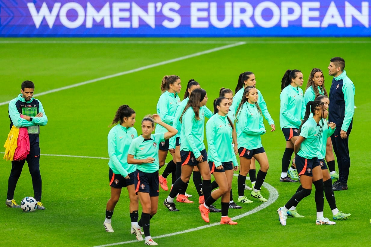 Francisco Neto espera Eslováquia ambiciosa no jogo da Liga das Nações feminina