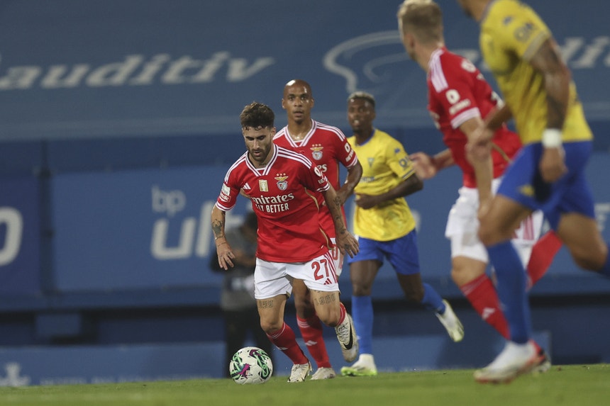 Benfica e Estoril vão lutar por um lugar na final
