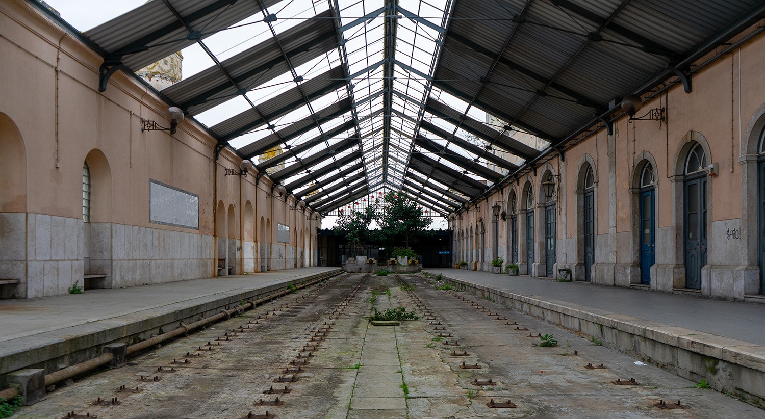  Antiga esta&ccedil;&atilde;o ferrovi&aacute;ria do Barreiro | Rodrigo Lobo - RTP 