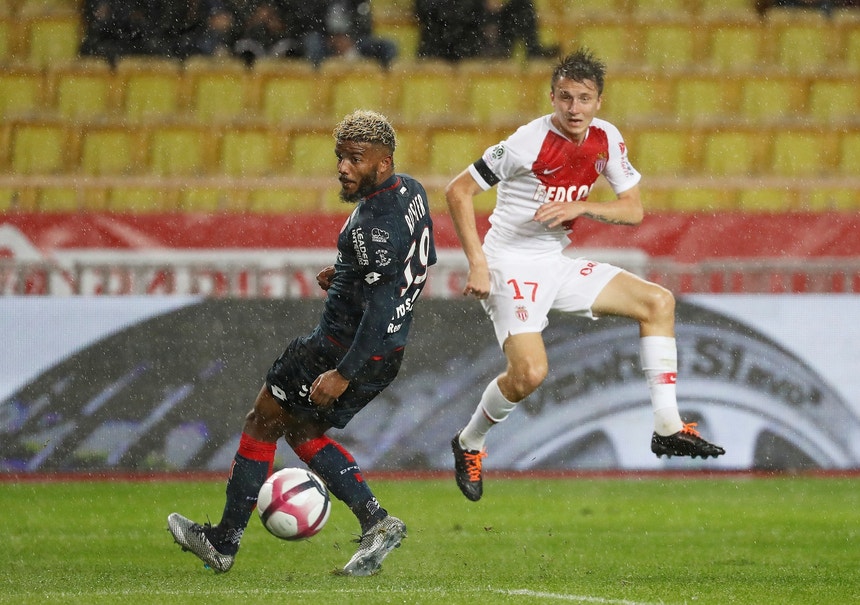 Rosier já subiu ao relvado e foi novidade no treino do ...