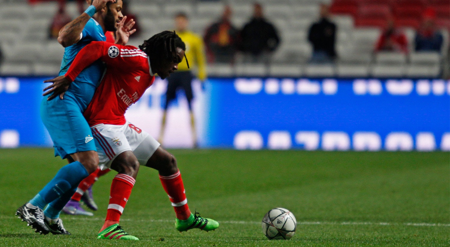  Novamente na Liga dos Campe&otilde;es, frente ao Zenit de S&atilde;o Petersburgo. Aqui, durante a primeira eliminat&oacute;ria, a 16 de fevereiro. 