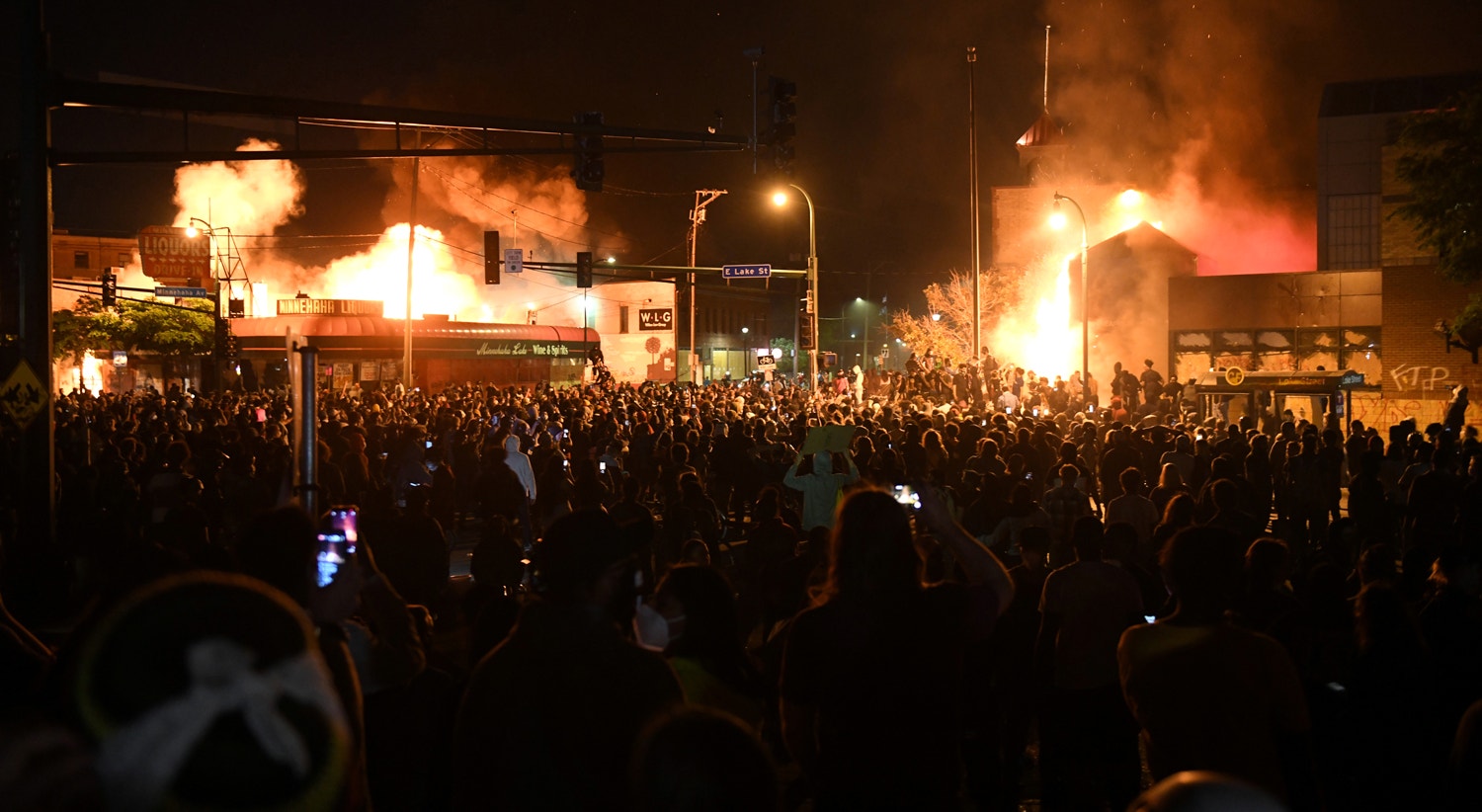  Nicholas Pfosi - Reuters 