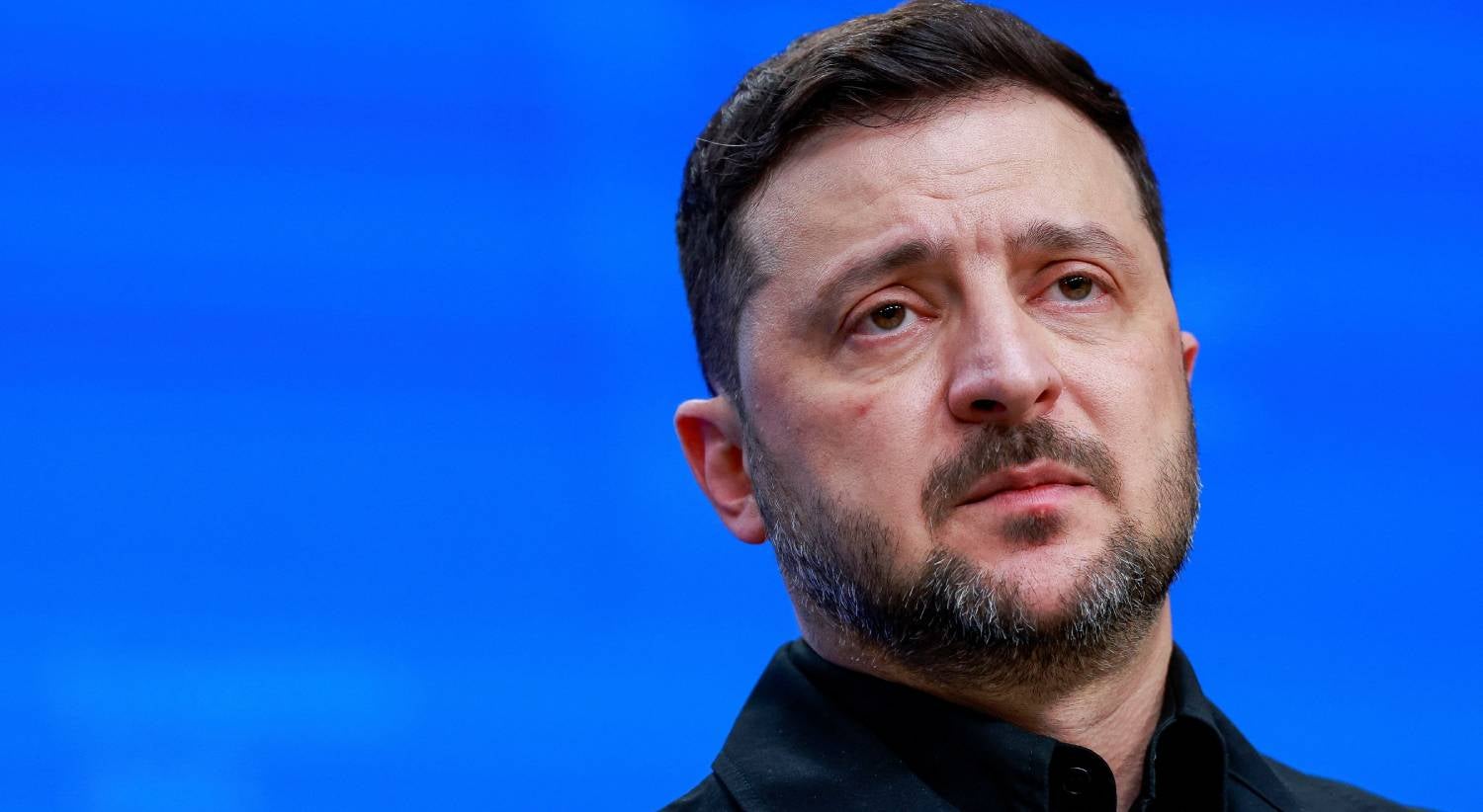 Zelensky volta atrás e lembra que adesão à NATO está na Constituição ucraniana