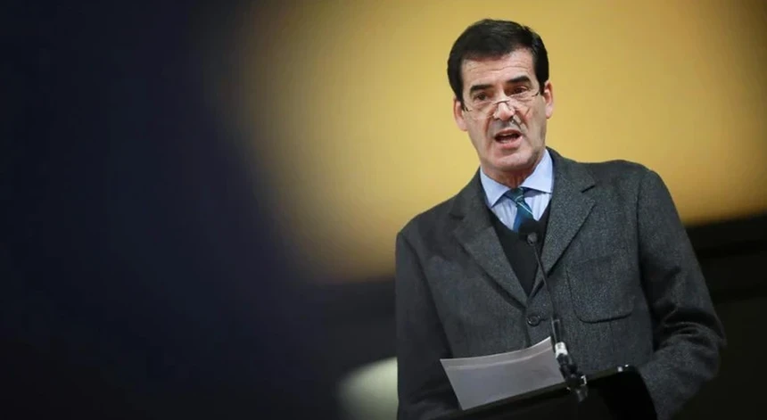 Autarca do Porto diz ser escandaloso a forma como a AIMA trata os imigrantes