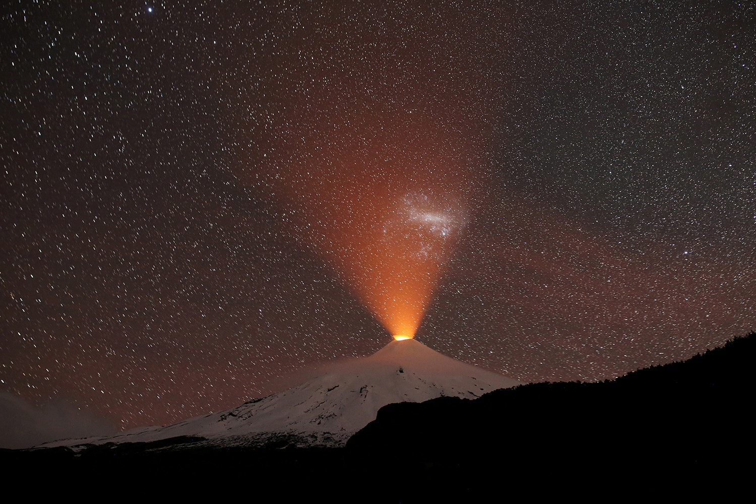  Vulc&atilde;o Villarrica no Chile /Ivan Alvarado - Reuters 