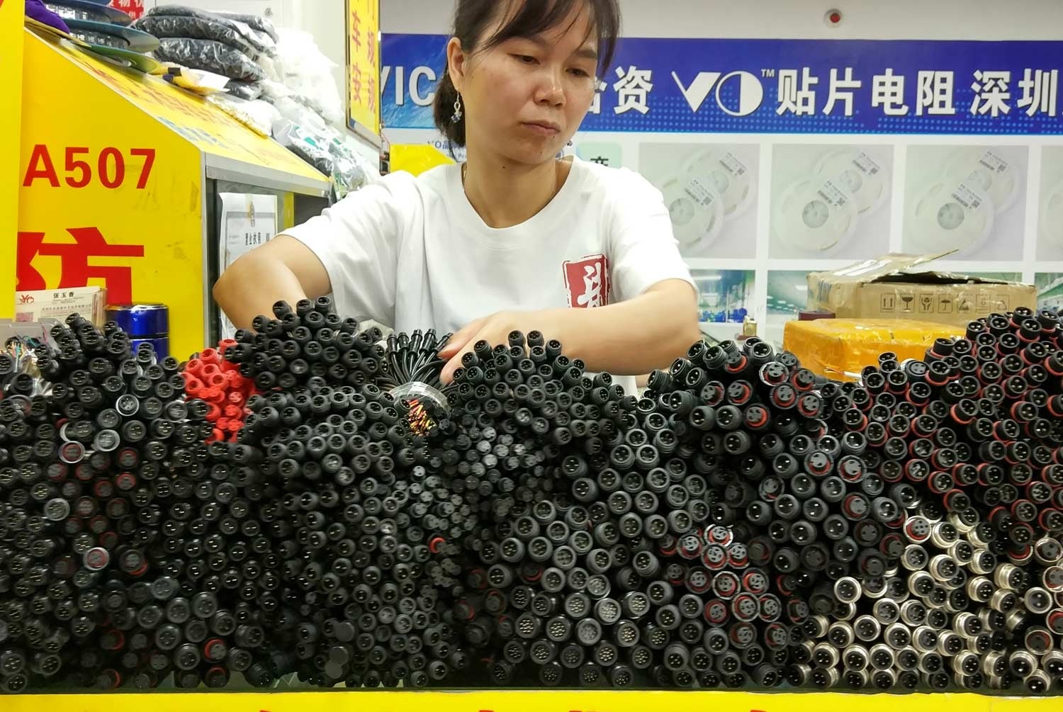 Entram em vigor nos EUA novas tarifas sobre produtos chineses