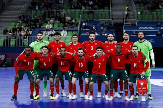 Imagem de Europeu de Futsal. Portugal procura lugar na final em duelo frente à França
