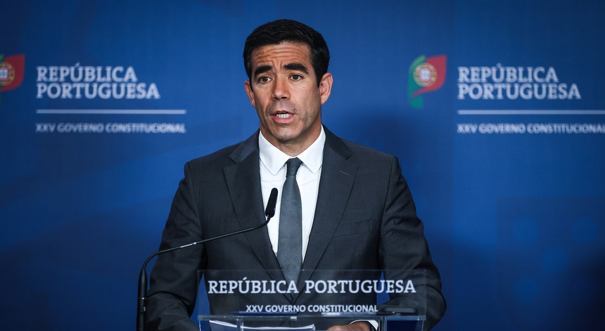 Imagem de Governo anuncia que 73% dos exames nacionais distribuídos estão corrigidos