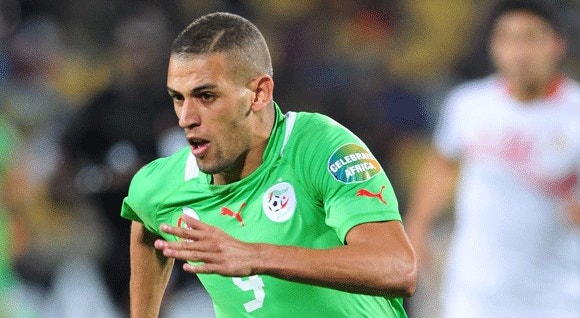O argelino vem reforçar o ataque do Sporting
