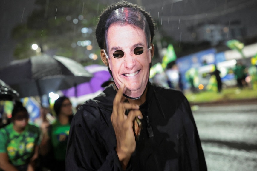 Imagem de TV Globo cancela debate eleitoral após desistência de última hora de Flávio