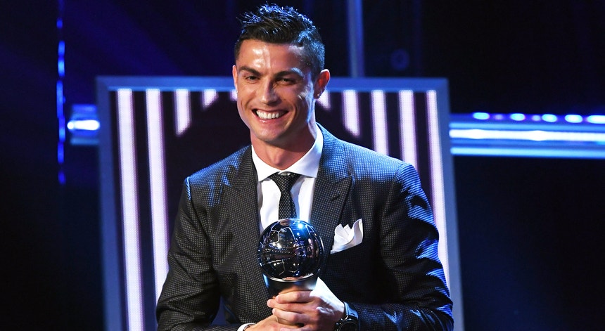 Cristiano Ronaldo reconhecido por todos os portugueses
