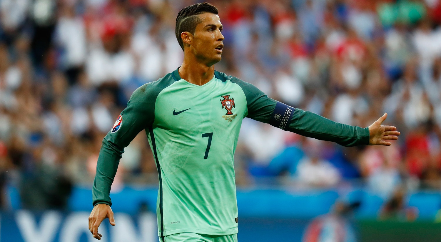  Kai Pfaffenbach &ndash; Reuters 