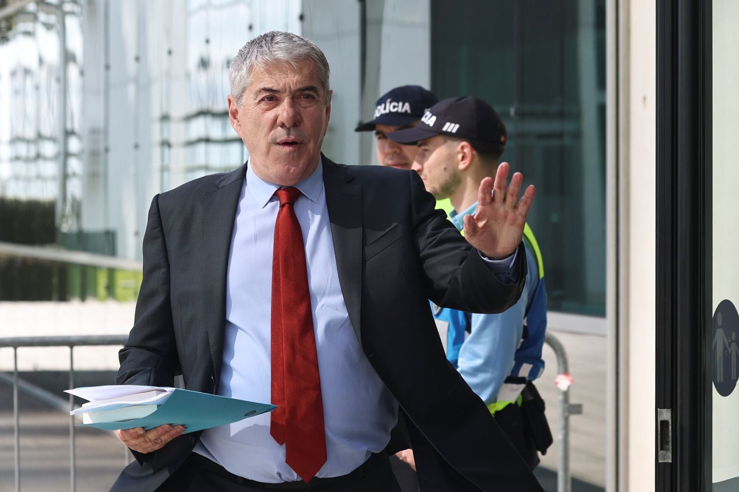 Sócrates pede indemnização. PGR nega responsabilidades do MP na lentidão do processo