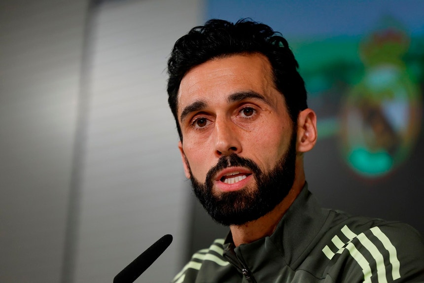 Imagem de Arbeloa espera grande noite e diz que UEFA pode dar `machadada` no racismo