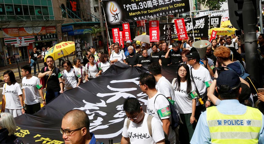 Um protesto a 26 de maio deste ano assinala o massacre. Foto: James Pomfret - Reuters