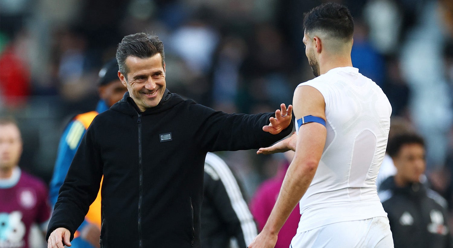 Fulham regressa às vitórias