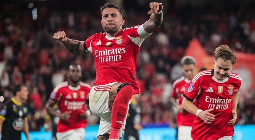 Imagem de River Plate elogia Otamendi mas nega conversações