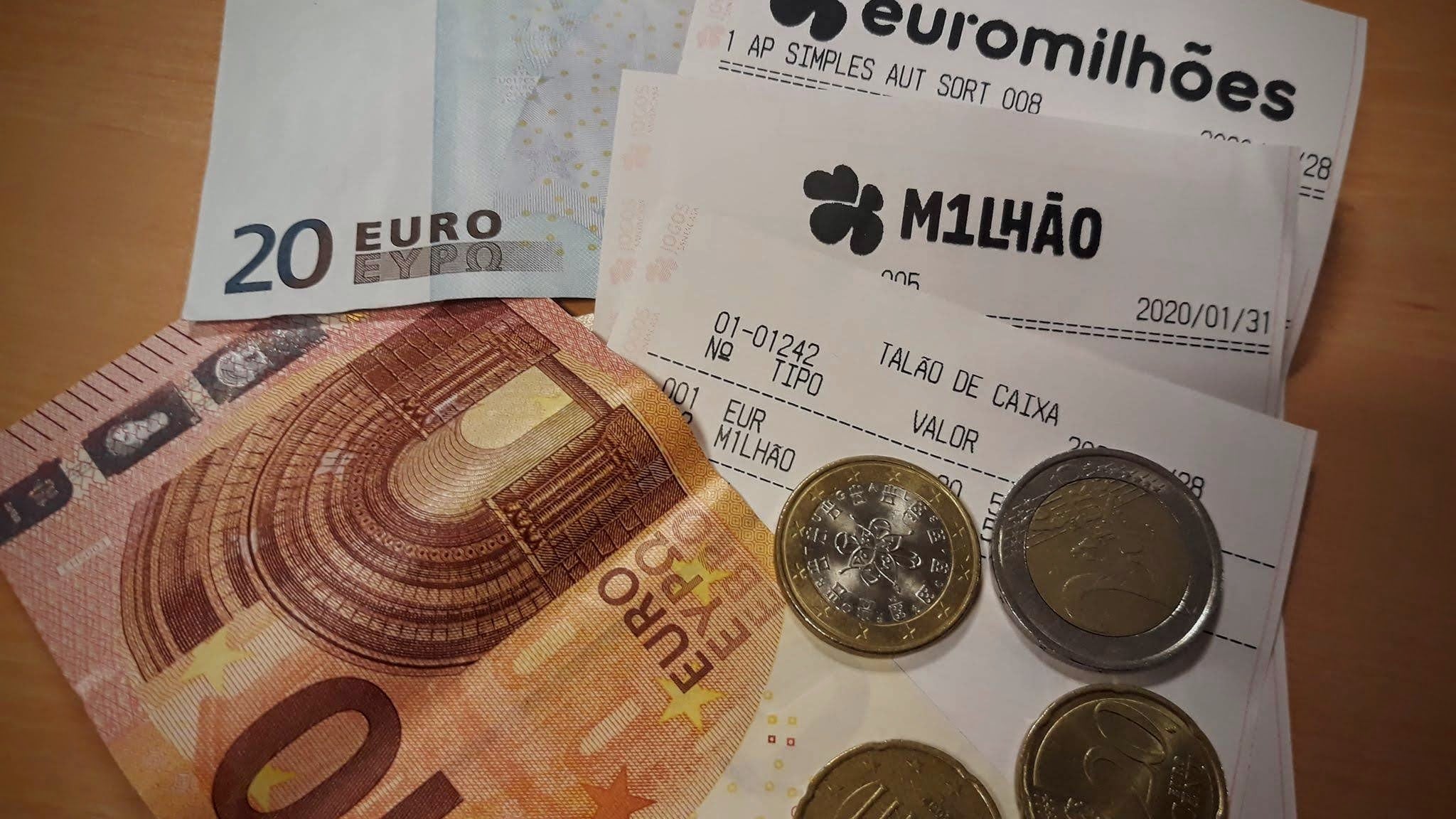 Jackpot de 55,6 milhões de euros e segundo prémio do Euromilhões saíram ...