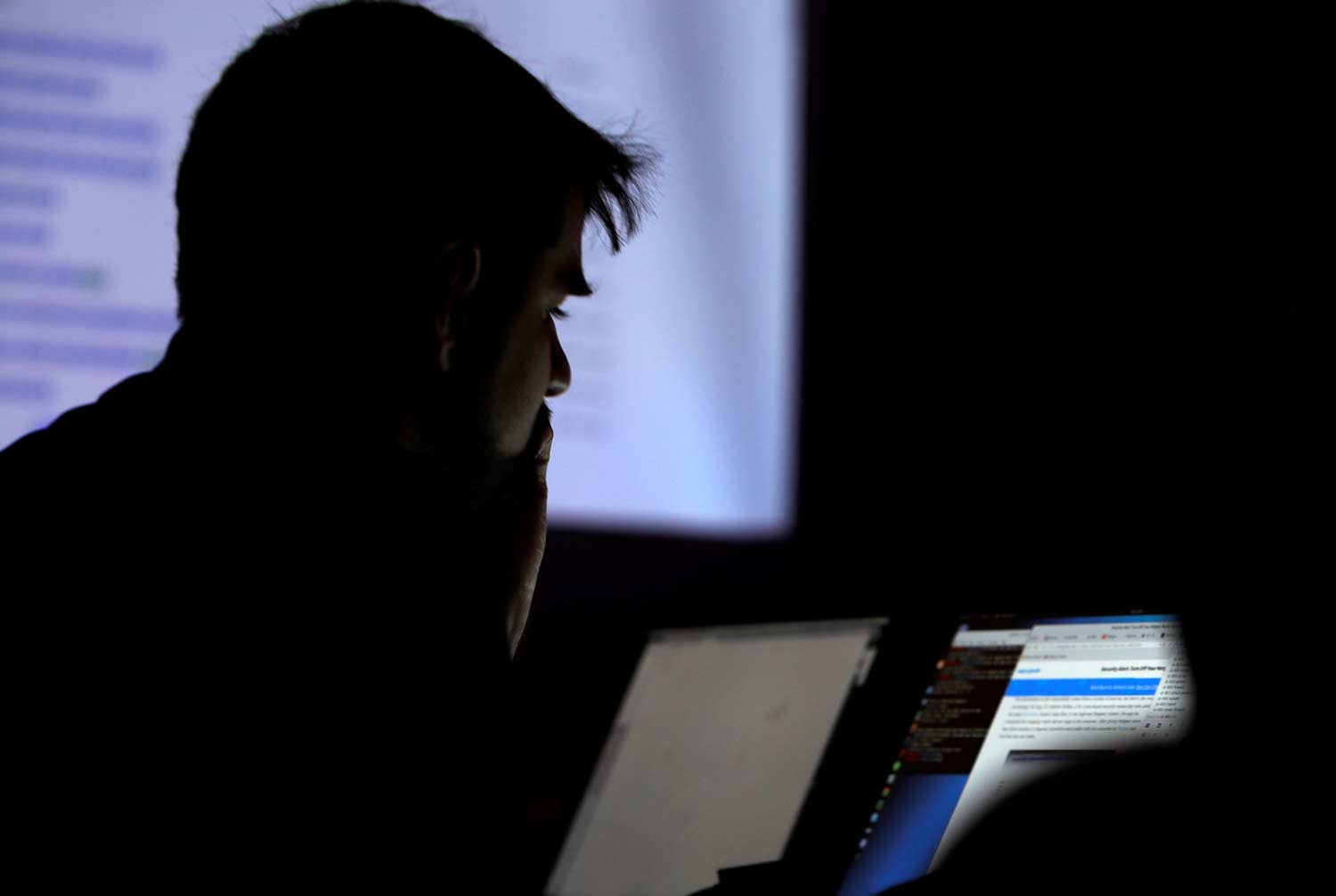 Lusa Verifica deteta rede internacional com mais de duas mil páginas falsas