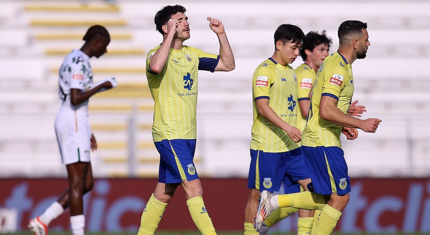 Imagem de Arouca vence em Moreira de Cónegos