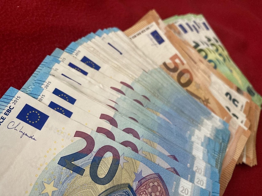 Portugal acima da média. Taxa de inflação anual na zona euro acelera para 3,3% em agosto