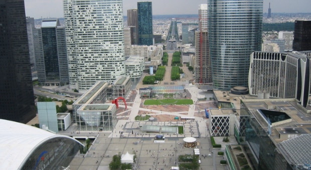 O bairro de La Défense num dos extremos de Paris, onde se deu o ataque contra o militar

