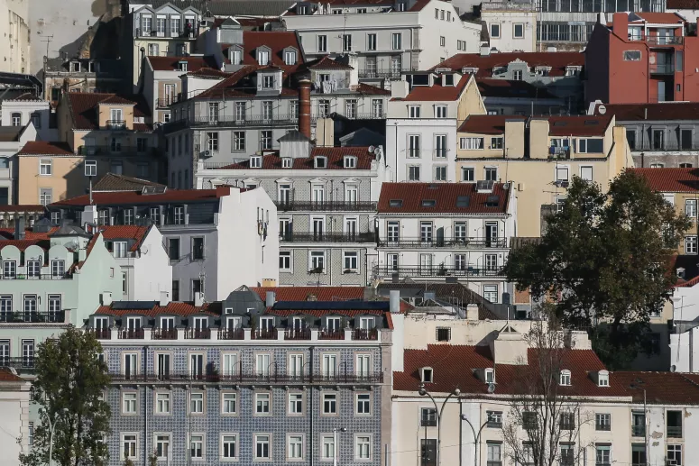 Crédito à habitação acelera em fevereiro pelo 25.º mês consecutivo para 111.658 ME