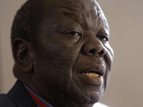 Morgan Tsvangirai, líder do Movimento por uma Mudança Democrática, MDC, regressou ao Zimbabué a 16 de novembro Fonte: EPA