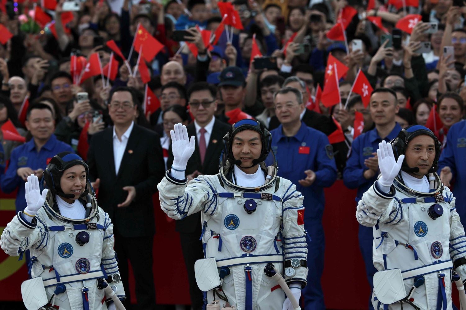 China envia astronauta para o espaço por um ano