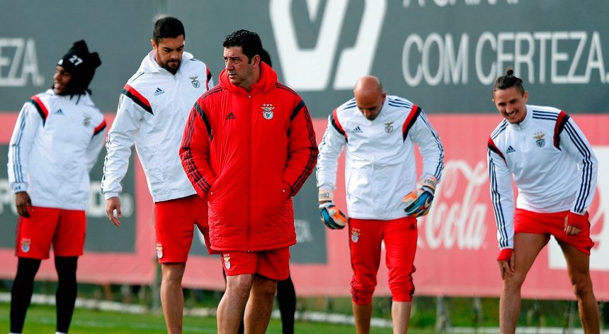 A equipa do Benfica treinou esta terça-feira sem Gaitán
