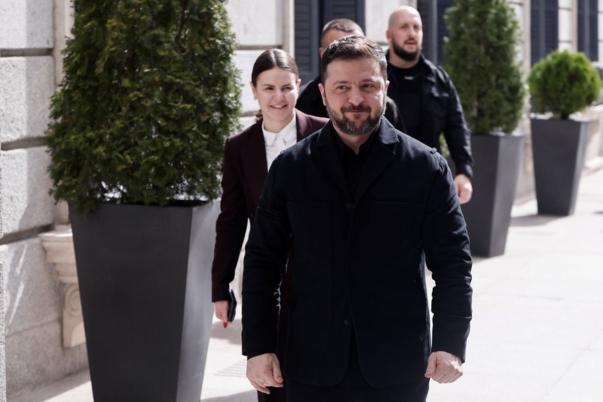 Imagem de Bruxelas critica Orbán. Negociações de paz para a Ucrânia retomadas no sábado