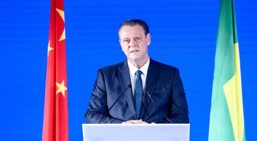 Carlos Fávaro denunciou as dificuldades que existem para concretizar os negócios entre o Brasil e a China
