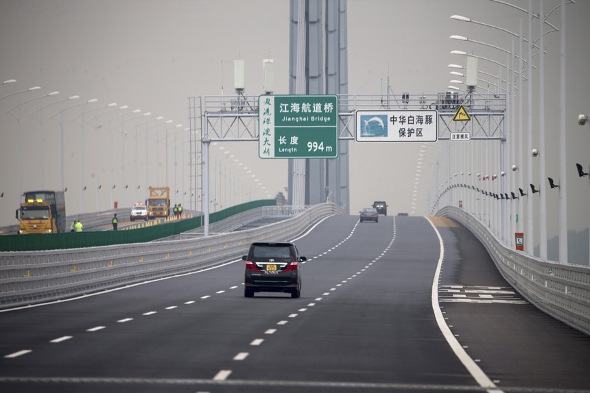 China facilita entrada de residentes estrangeiros de Macau e Hong Kong no país