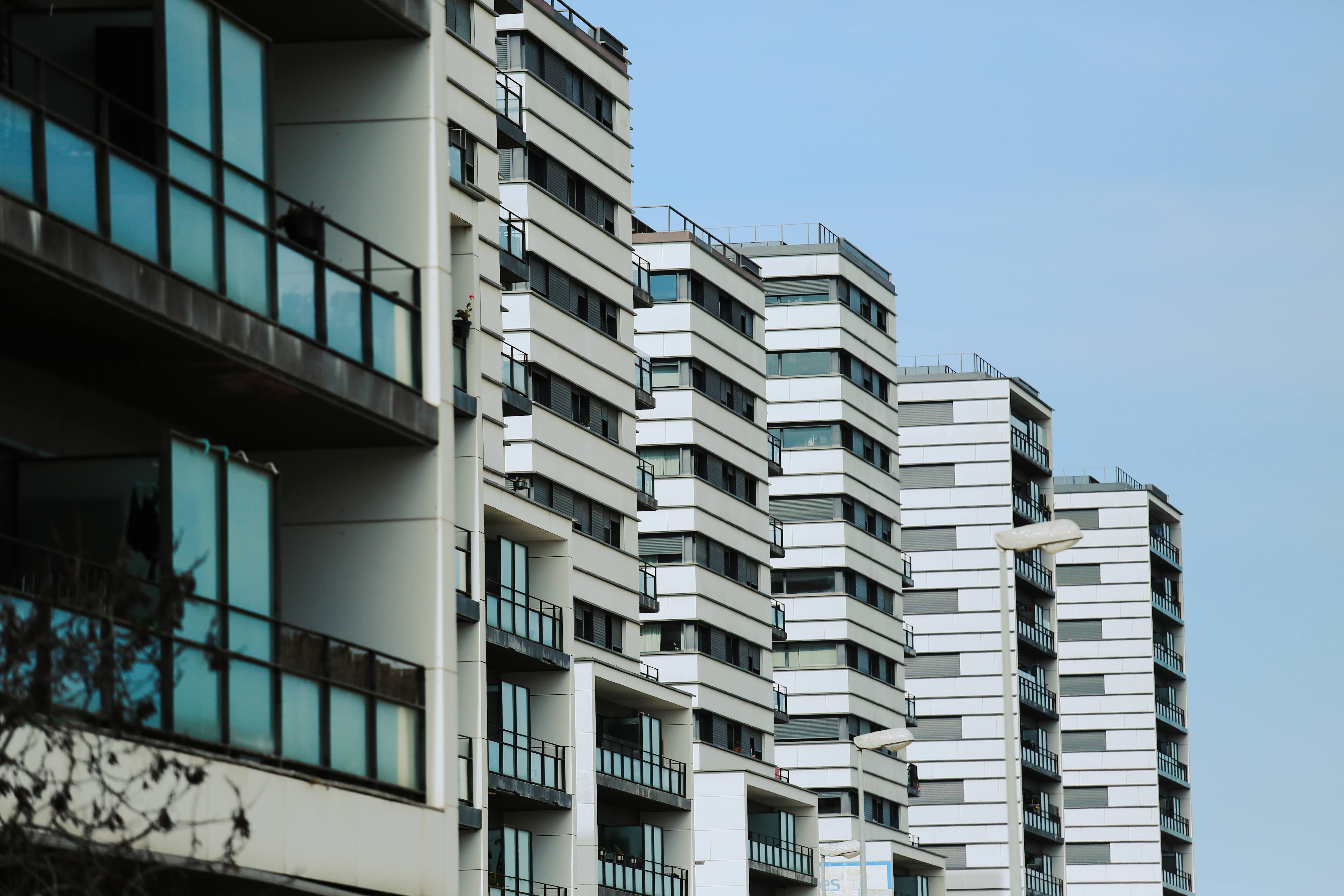 Parlamento Europeu analisa em Lisboa "crescente desfasamento" entre mercado da habitação e "a realidade"