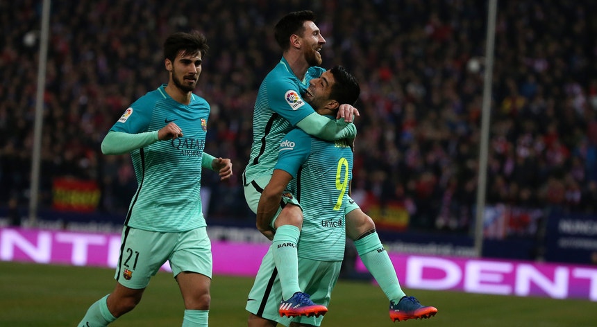 Messi festeja o segundo golo dos catalães frente ao Atlético de Madrid
