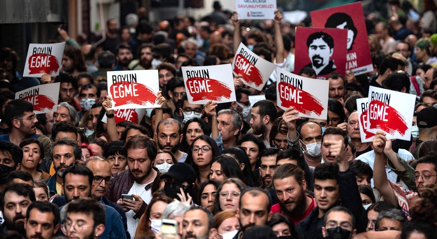 Imagem de Tribunal Europeu dos Direitos Humanos ordena libertação de opositor turco