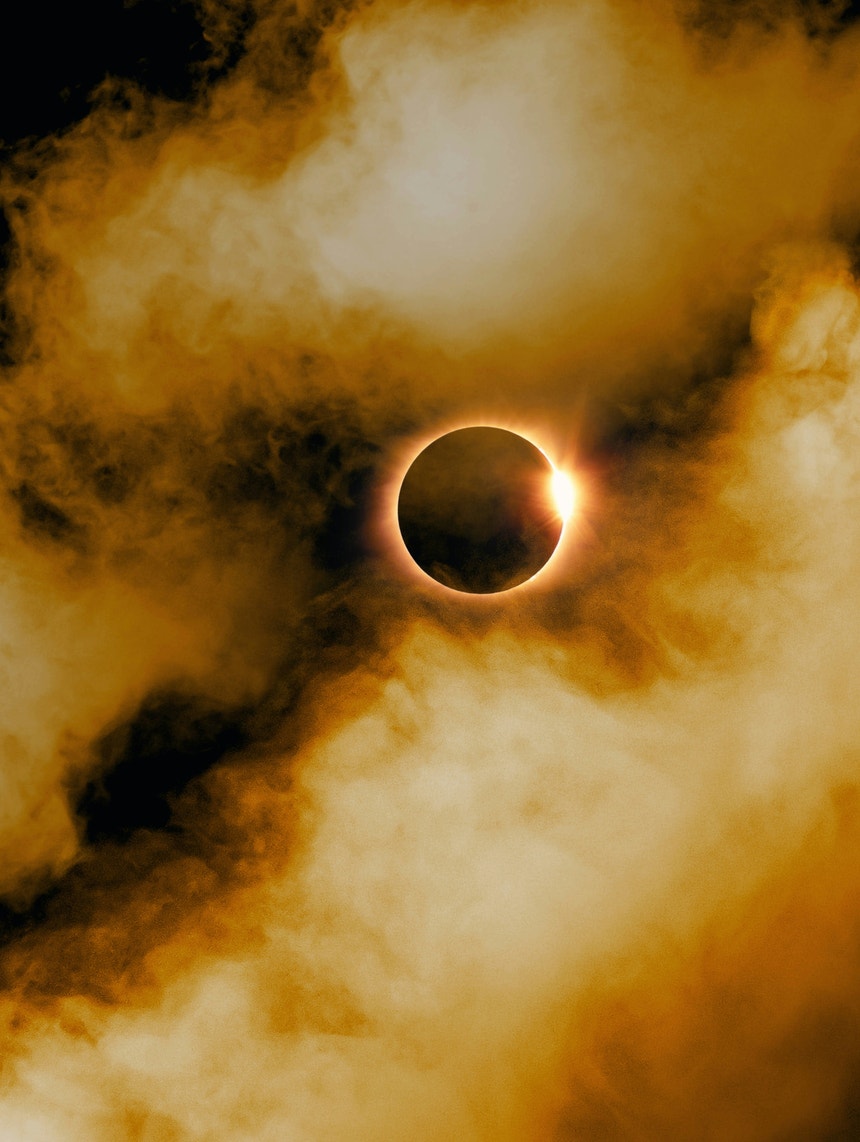 Imagem de Eclipse solar esgota hotelaria em Bragança