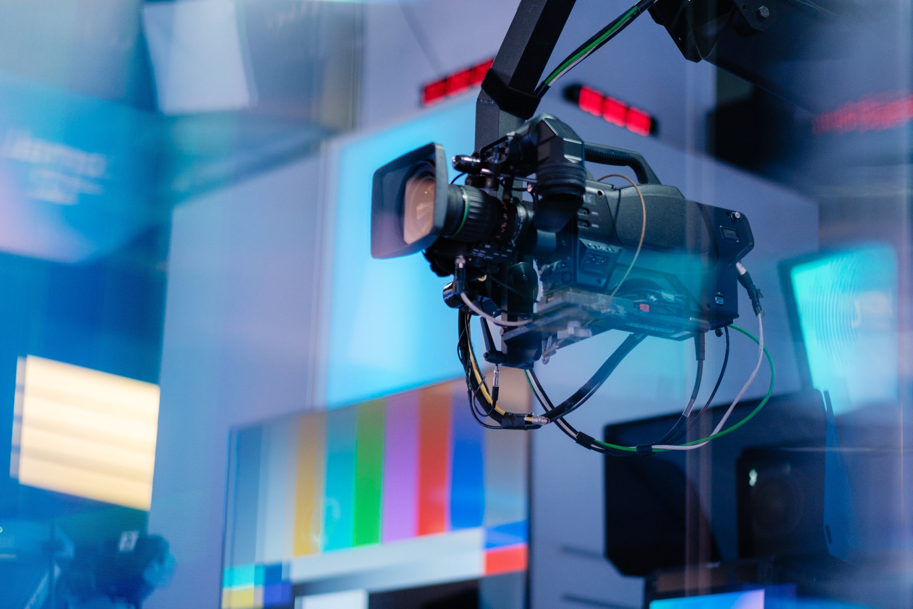 Televised debate with the 11 presidential candidates tonight at 10:00pm on RTP