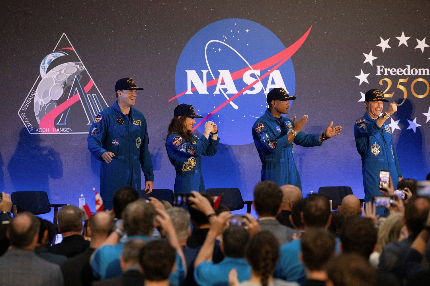 Astronautas da missão Artemis II gratos pela oportunidade