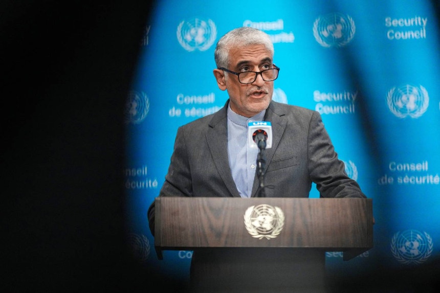 Imagem de Irão renova ameaças contra bases americanas no Médio Oriente