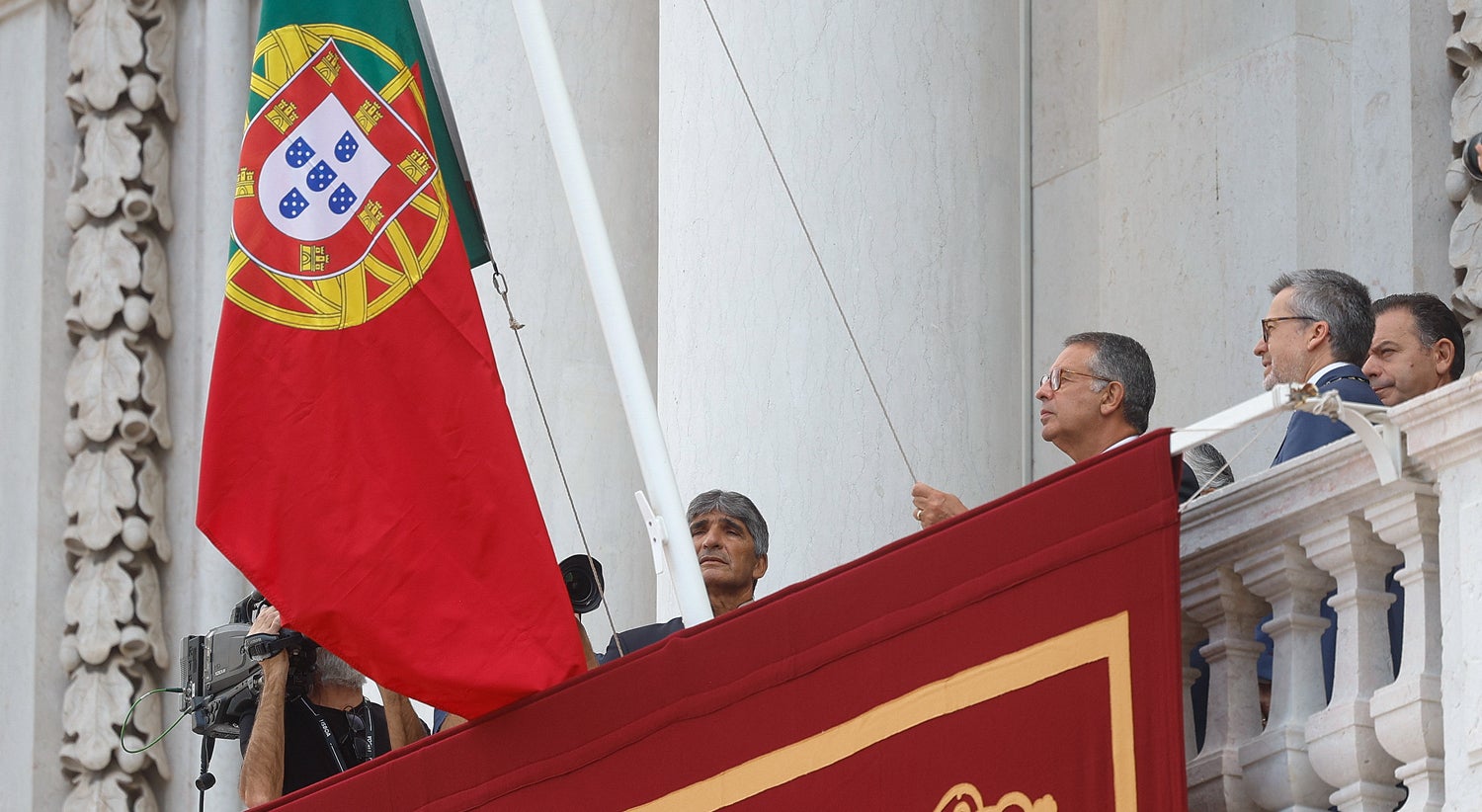 5 de Outubro. Seguro contra "cultura de trincheiras" apela a soluções com "sentido de urgência"