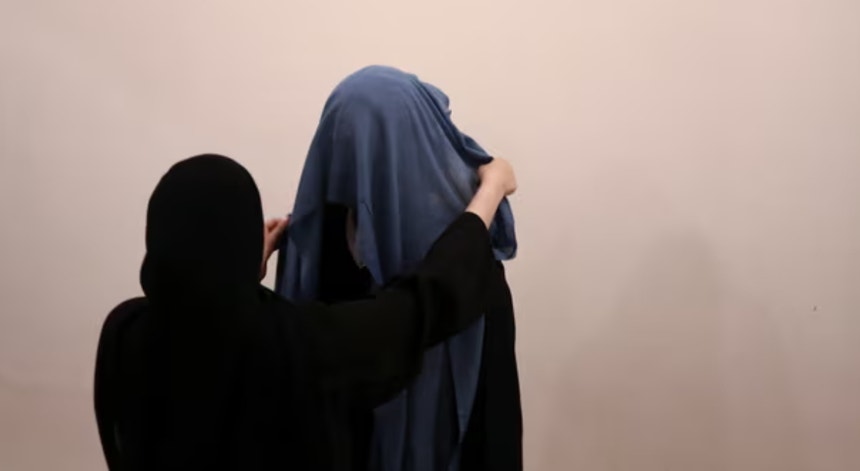 O desrespeito do código do vestuário no Irão poderá passar a ser punível com uma pena de prisão até dez anos.
