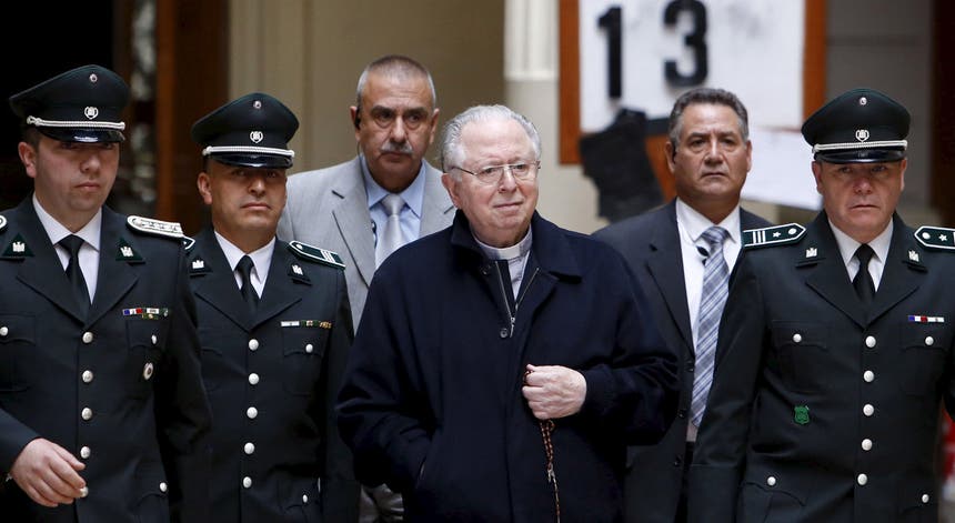 O padre Karadima negou em tribunal as acusações apesar de ter sido considerado culpado pelo Vaticano. Foto: Carlos Vera - Reuters